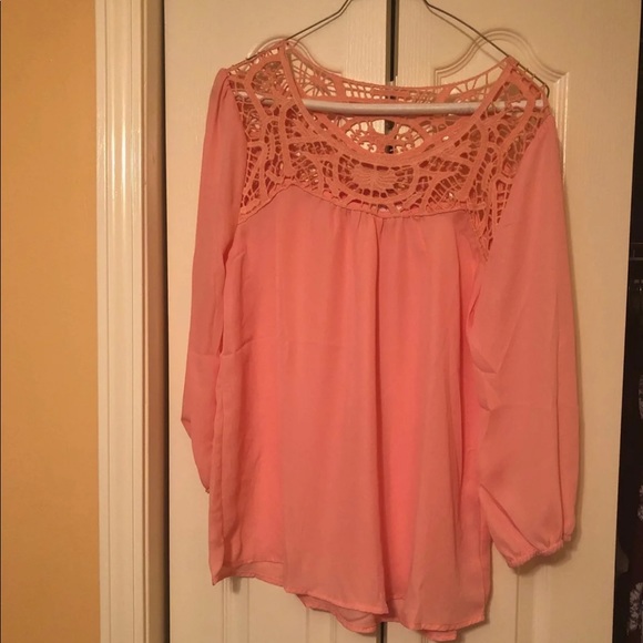 Blouse - Picture 2 of 2